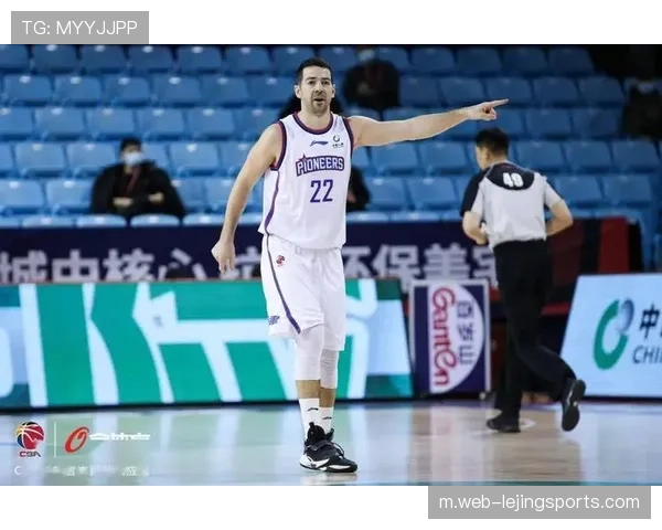 太阳外线火力全开 三分命中率与快攻得分碾压公牛防线